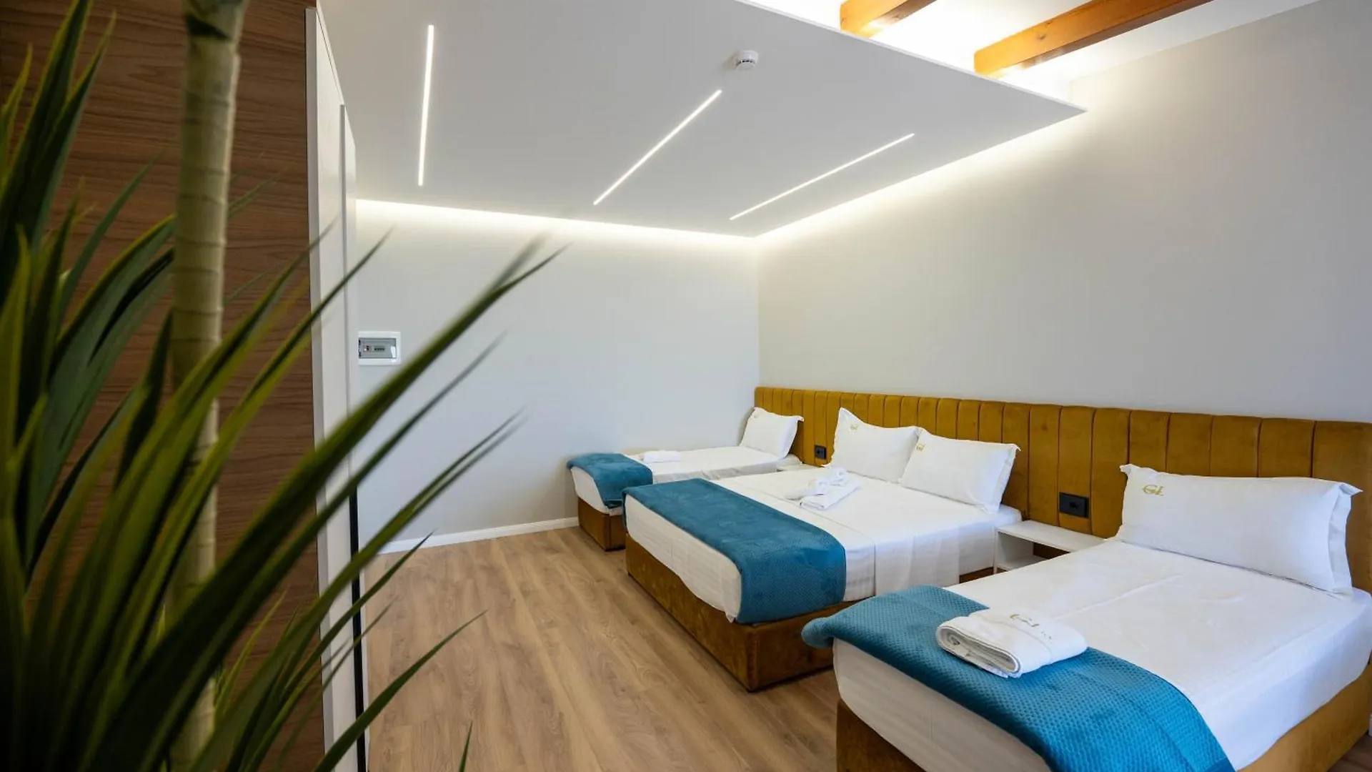 Golemi Lux Hotel 4*, Golem (Tirana)